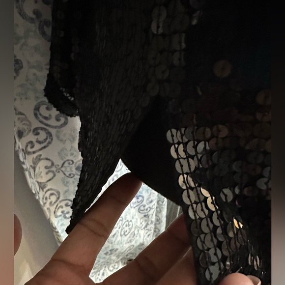 Size Large sequin and beaded black and silcer silk tpp EUC - Picture 6 of 7